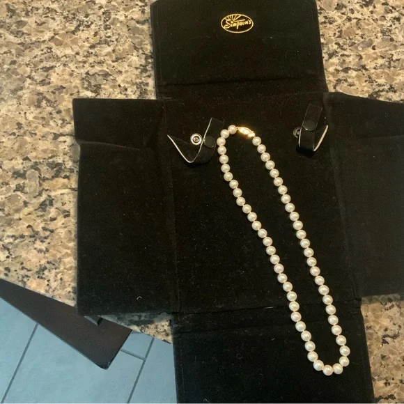 14K Freshwater Pearl 18” - Picture 1 of 3